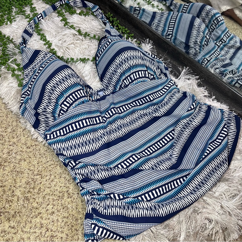 -🌼3/$30🌼intl Details Printed Tankini Swim Halter Top Size XL